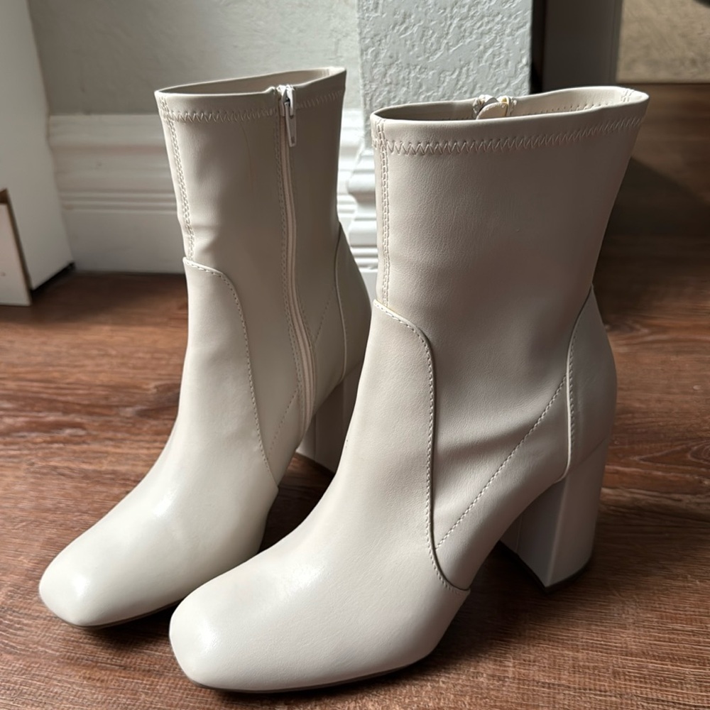 White/cream chunky heel bootie